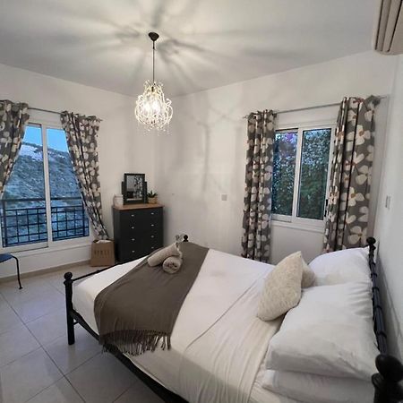 Hillview Apartment Peyia Bagian luar foto