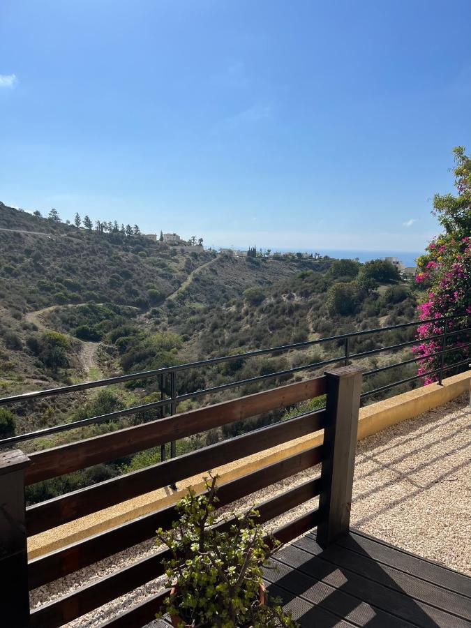 Hillview Apartment Peyia Bagian luar foto