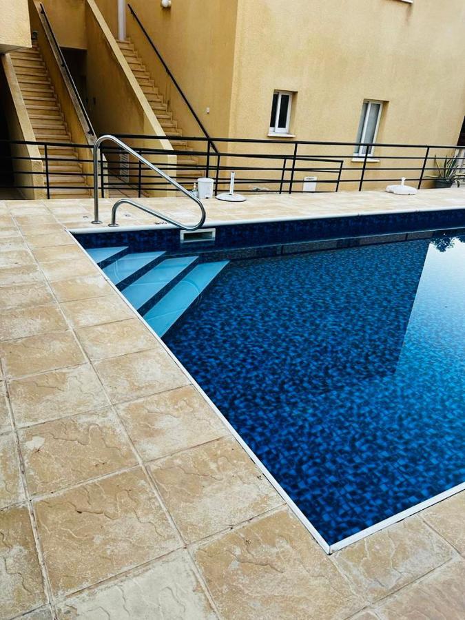Hillview Apartment Peyia Bagian luar foto